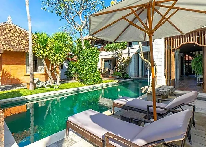 Classic Village 4 Bedroom Private Pool