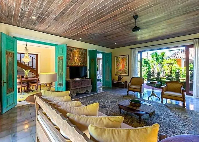 ホテル Classic Village 4 Bedroom Private Pool 4*