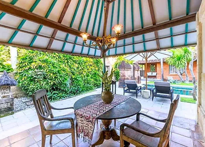 Classic Village 4 Bedroom Private Pool