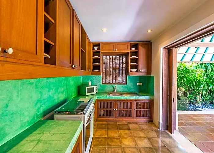 Classic Village 4 Bedroom Private Pool 4*