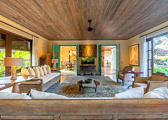 Classic Village 4 Bedroom Private Pool ホテル バリ島